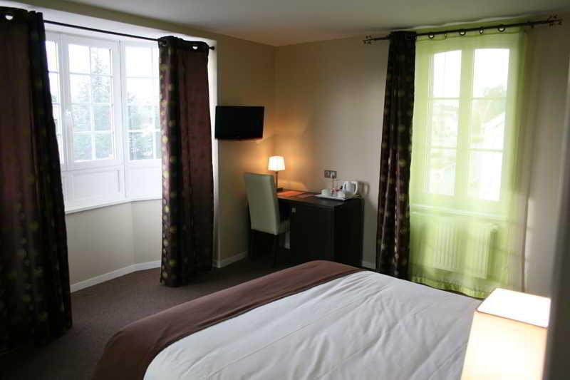 Logis Hotel Restaurant L'Auberge Normande Carentan Buitenkant foto